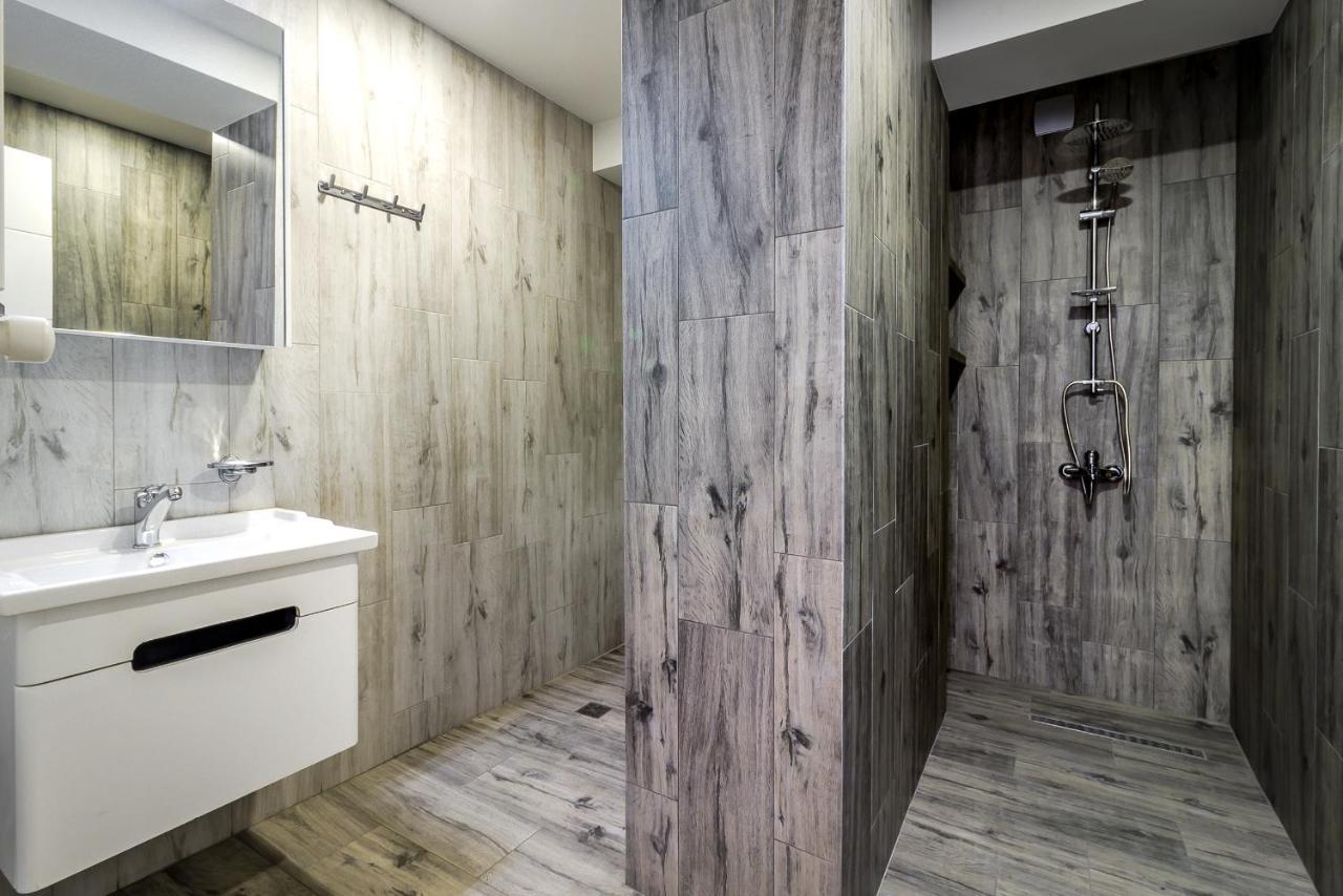 Modern Apartment In Old Tbilisi ภายนอก รูปภาพ