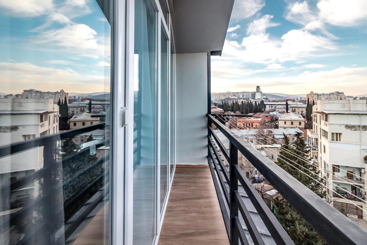 Modern Apartment In Old Tbilisi ภายนอก รูปภาพ