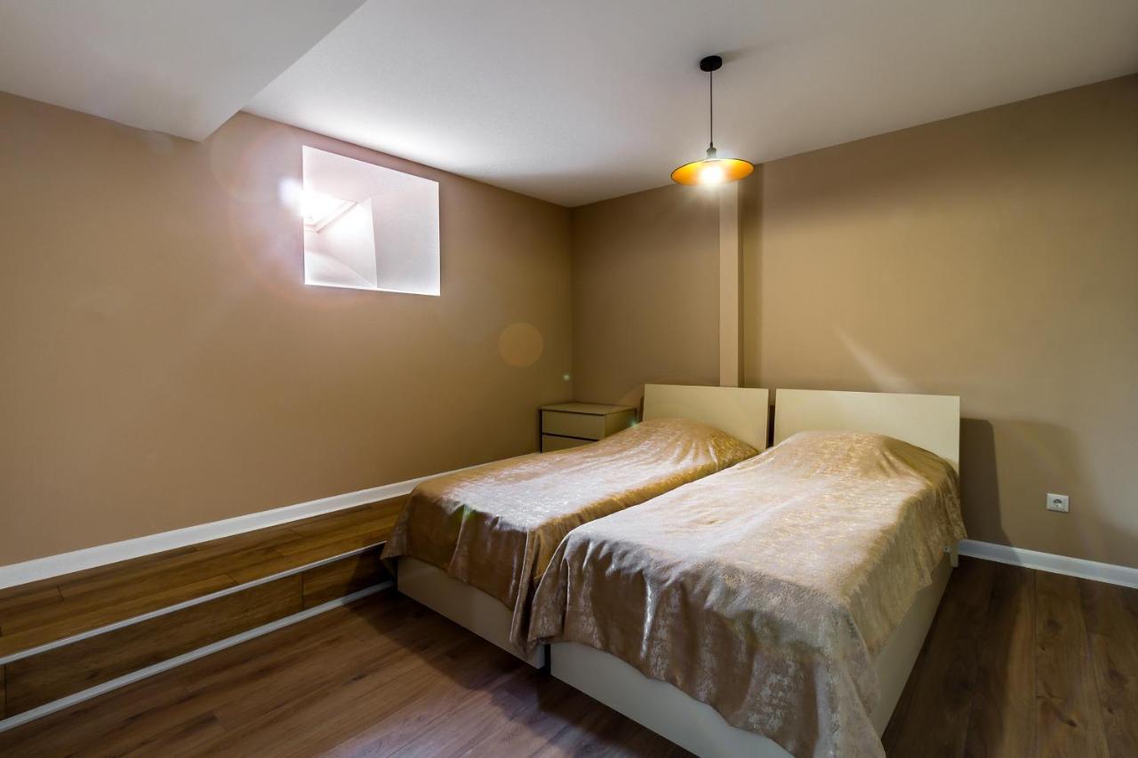Modern Apartment In Old Tbilisi ภายนอก รูปภาพ