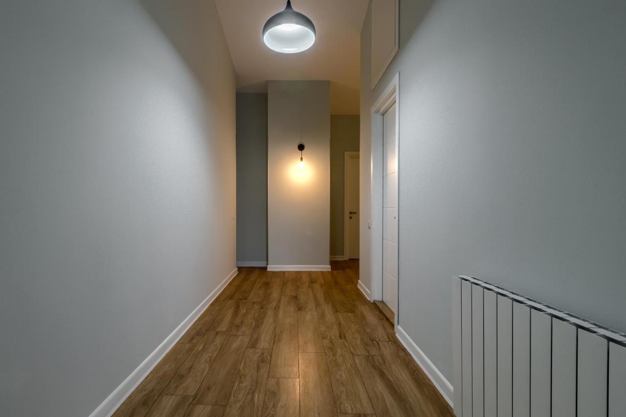 Modern Apartment In Old Tbilisi ภายนอก รูปภาพ