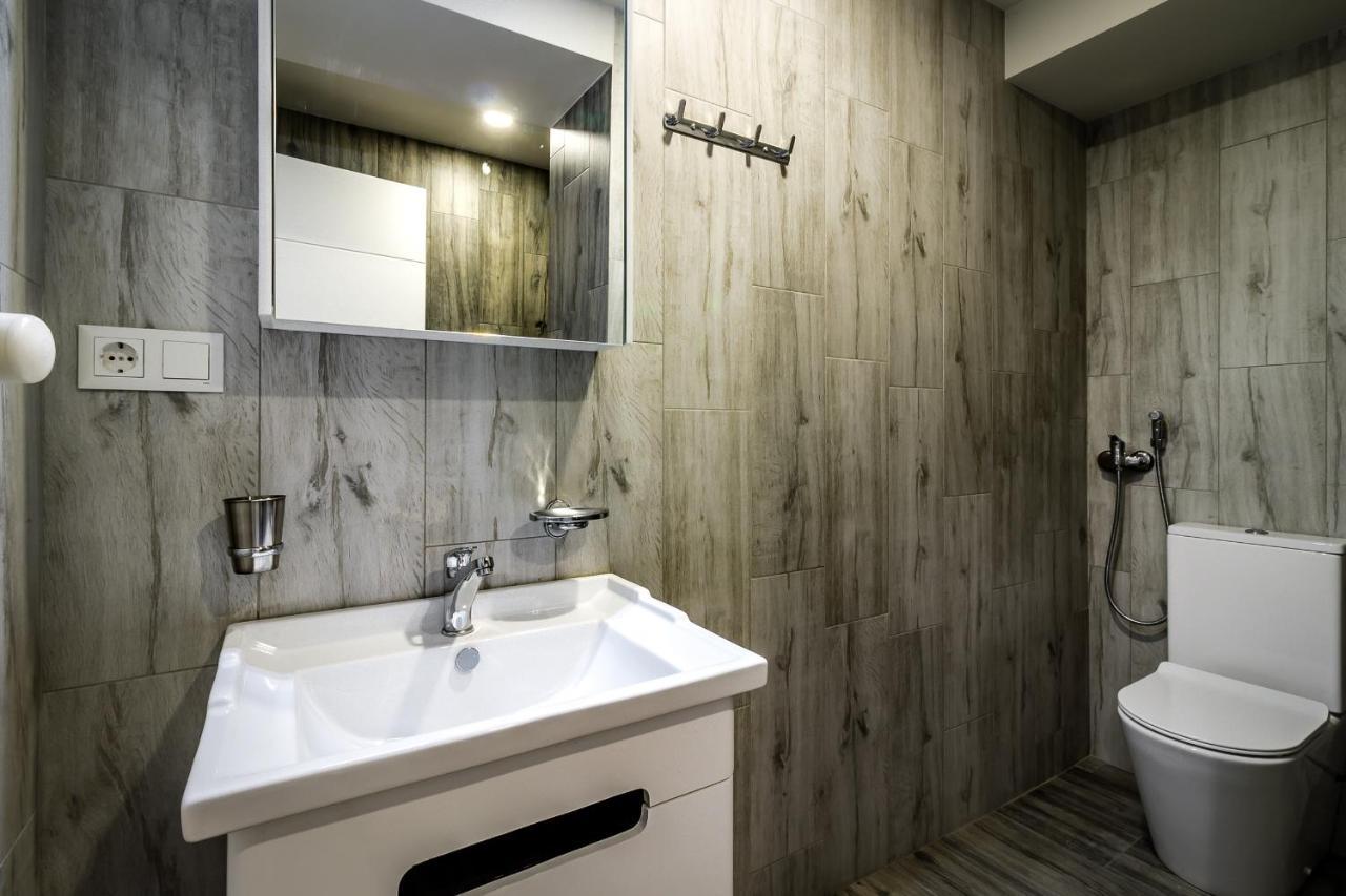 Modern Apartment In Old Tbilisi ภายนอก รูปภาพ