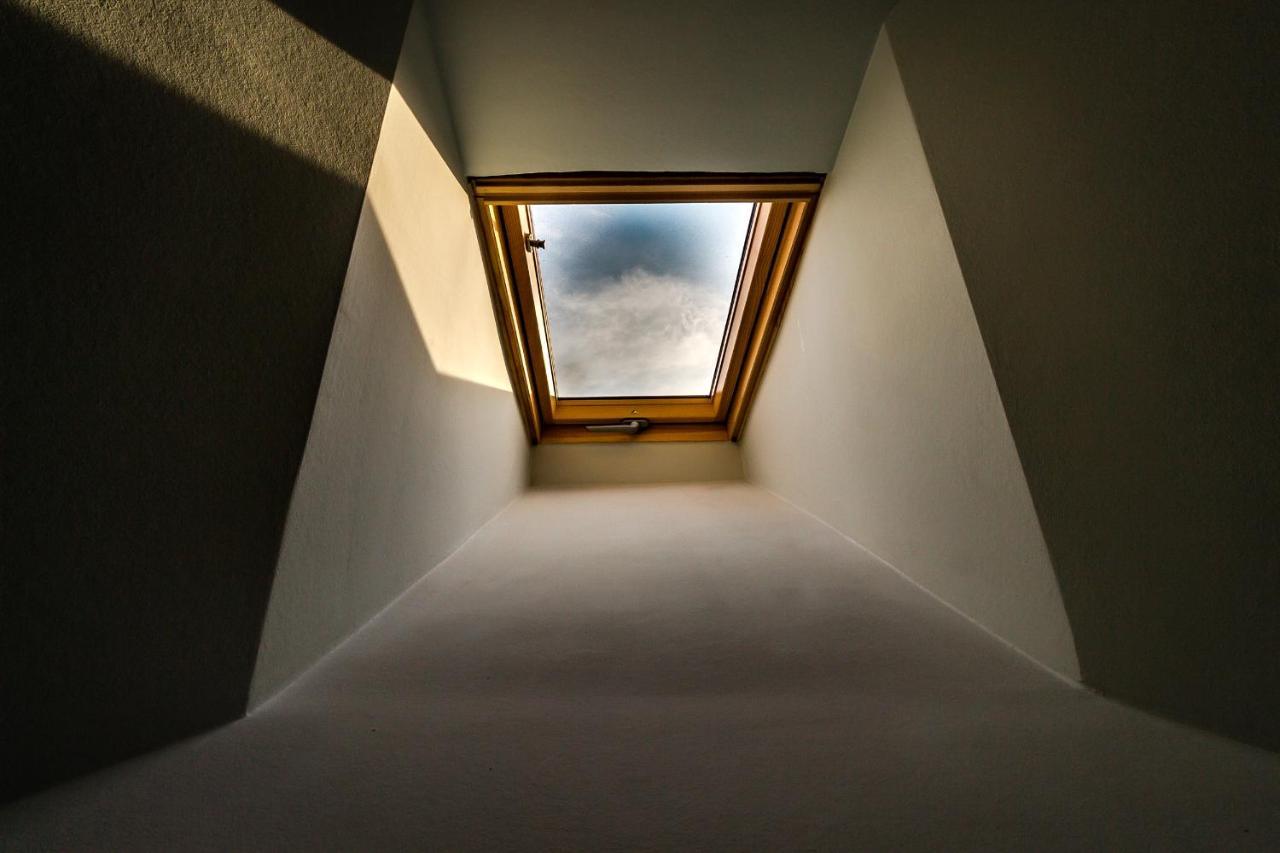 Modern Apartment In Old Tbilisi ภายนอก รูปภาพ